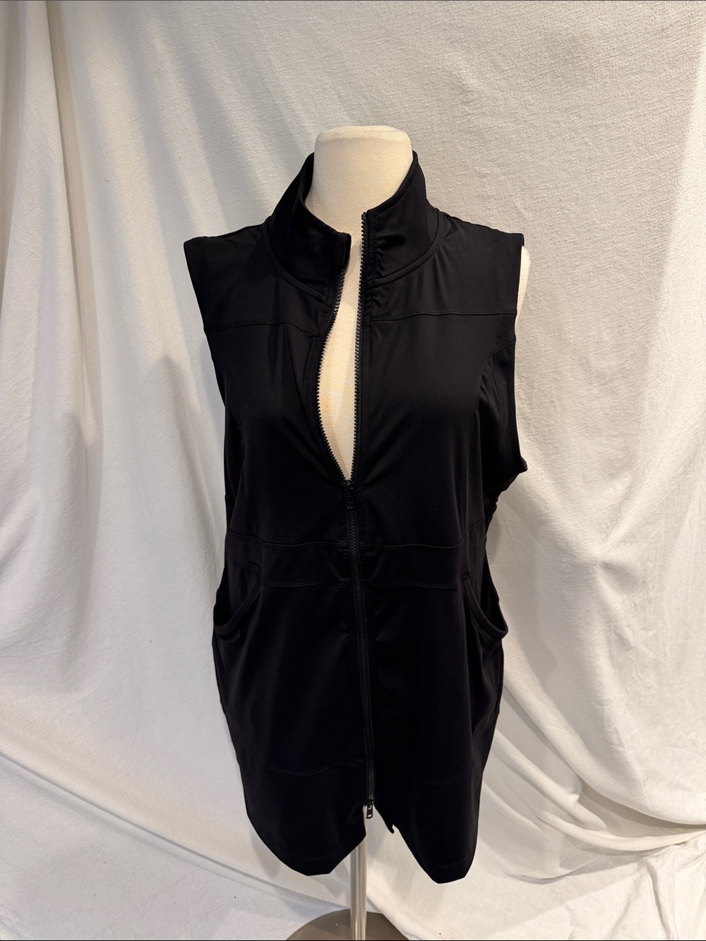 AnyAge Wear Black Long Utility Vest NWOT - Picture 6 of 7